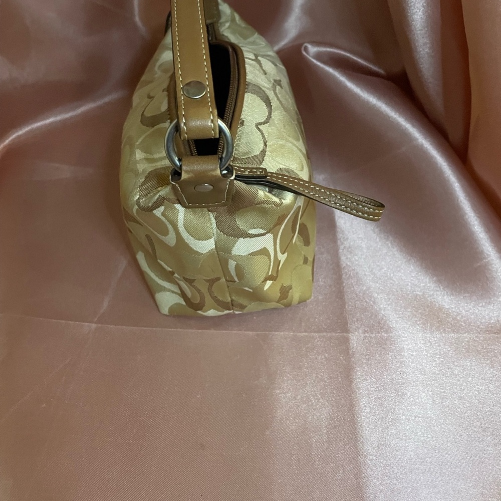 SOLD Vintage Y2K Coach Optic Signature Jacquard Tan Brown Designer Handbag - Picture 4 of 11